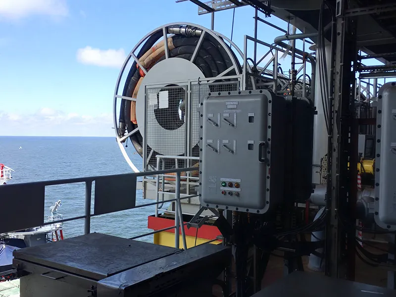 海外納入実績の写真（設置風景）2